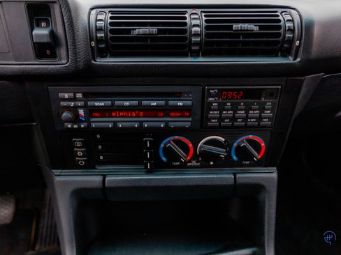 Used 1991 BMW M5 image 30