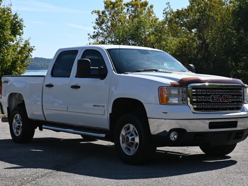 Used 2014 GMC Sierra 2500 SLE image 8