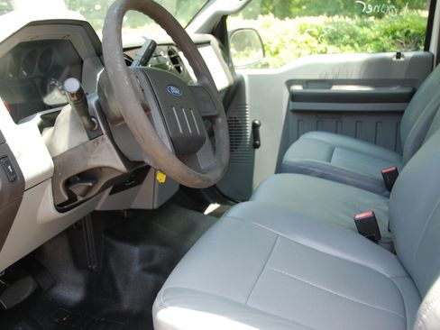 Used 2016 Ford F250 image 11