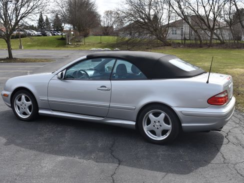 Used 2001 Mercedes-Benz CLK 430 image 5