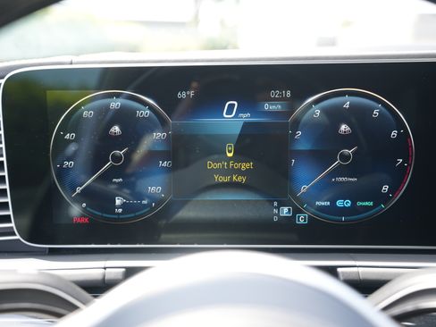 Used 2021 Mercedes-Benz Maybach GLS 600 4MATIC image 43