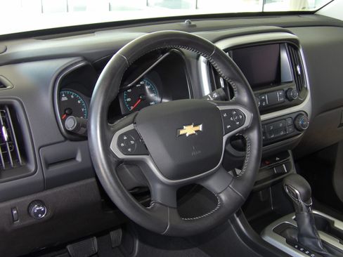 Used 2022 Chevrolet Colorado LT image 16