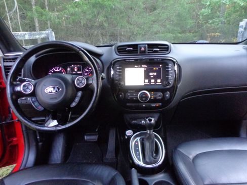 Used 2015 Kia Soul ! w/ SUN & SOUND PACKAGE FWD image 21