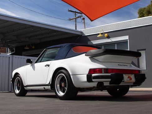 Used 1988 Porsche 911 Carrera image 4