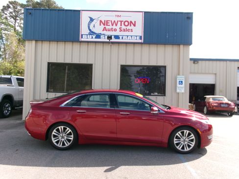 Used 2015 Lincoln MKZ image 18