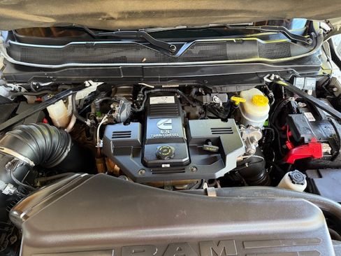 Used 2020 RAM 3500 Laramie image 20