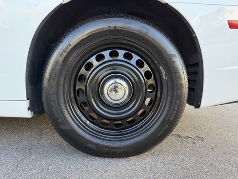 Used 2014 Dodge Charger AWD/4WD image 18