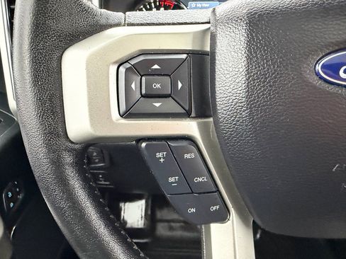 Used 2020 Ford F150 Lariat image 25