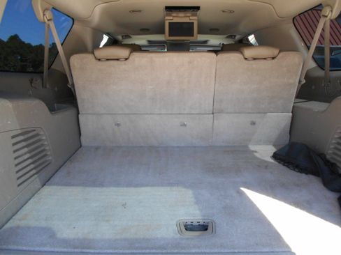 Used 2015 GMC Yukon XL SLT image 7