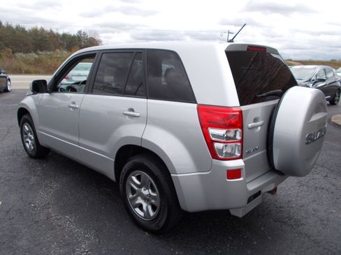 Used 2010 Suzuki Grand Vitara LX image 8
