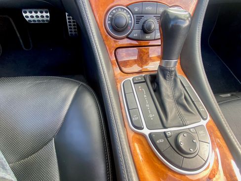 Used 2007 Mercedes-Benz SL 600 image 29