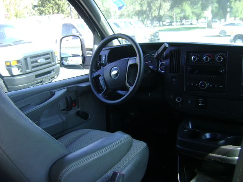 Used 2013 Chevrolet Express 3500 LS Extended Passenger RWD image 1