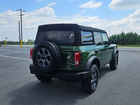 Used 2022 Ford Bronco image 4