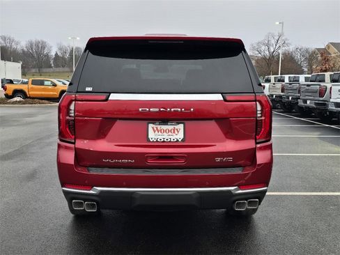 New 2026 GMC Yukon Denali image 7