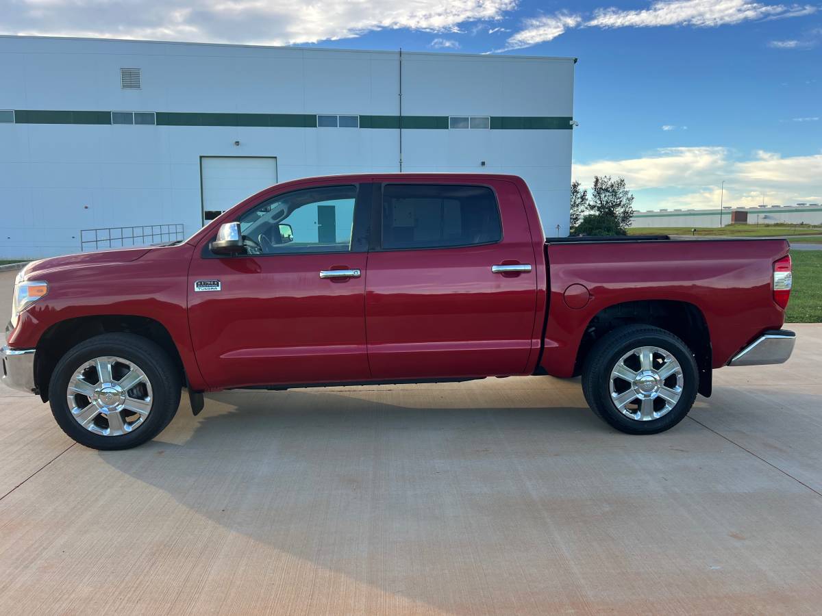 Used 2017 Toyota Tundra 1794 Edition AWD/4WD image 5