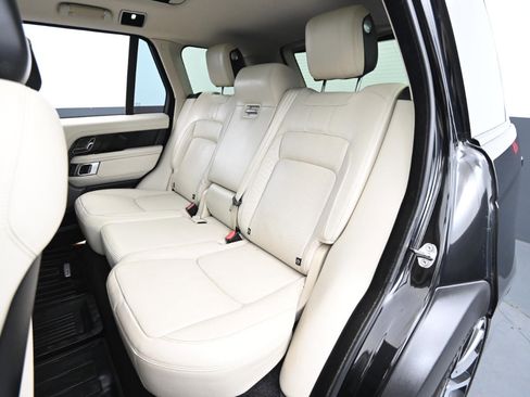 Used 2018 Land Rover Range Rover Supercharged image 42