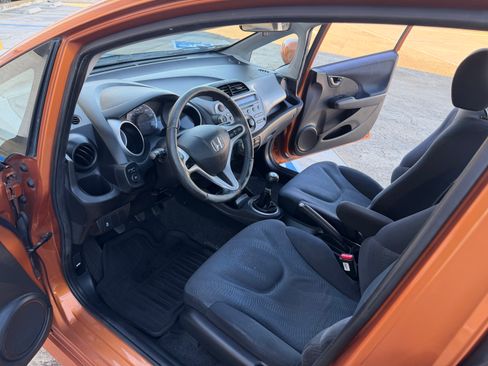 Used 2011 Honda Fit Sport image 18