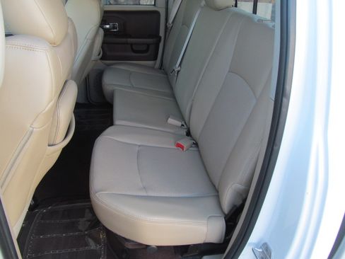 Used 2014 RAM 1500 Laramie image 18