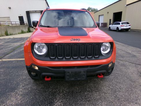 Used 2015 Jeep Renegade 4WD Trailhawk image 8