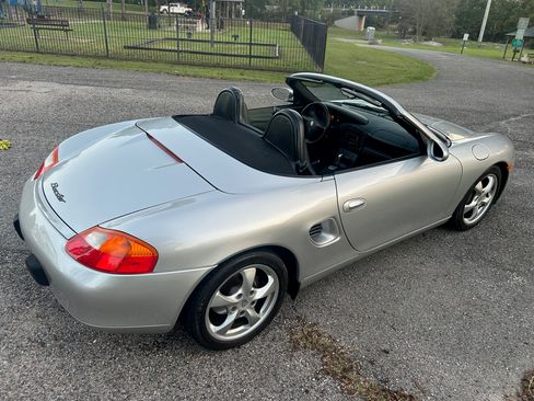 Used 2001 Porsche Boxster image 16