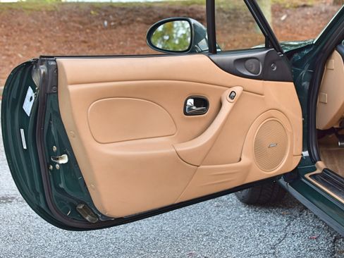 Used 2001 MAZDA MX-5 Miata SE image 36