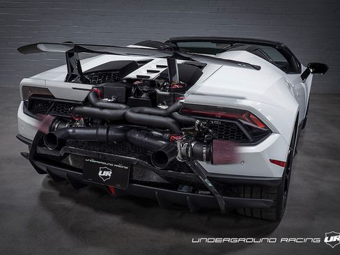 Used 2018 Lamborghini Huracan Performante Spyder AWD/4WD image 5