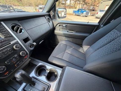 Used 2017 Ford Expedition EL XL image 24