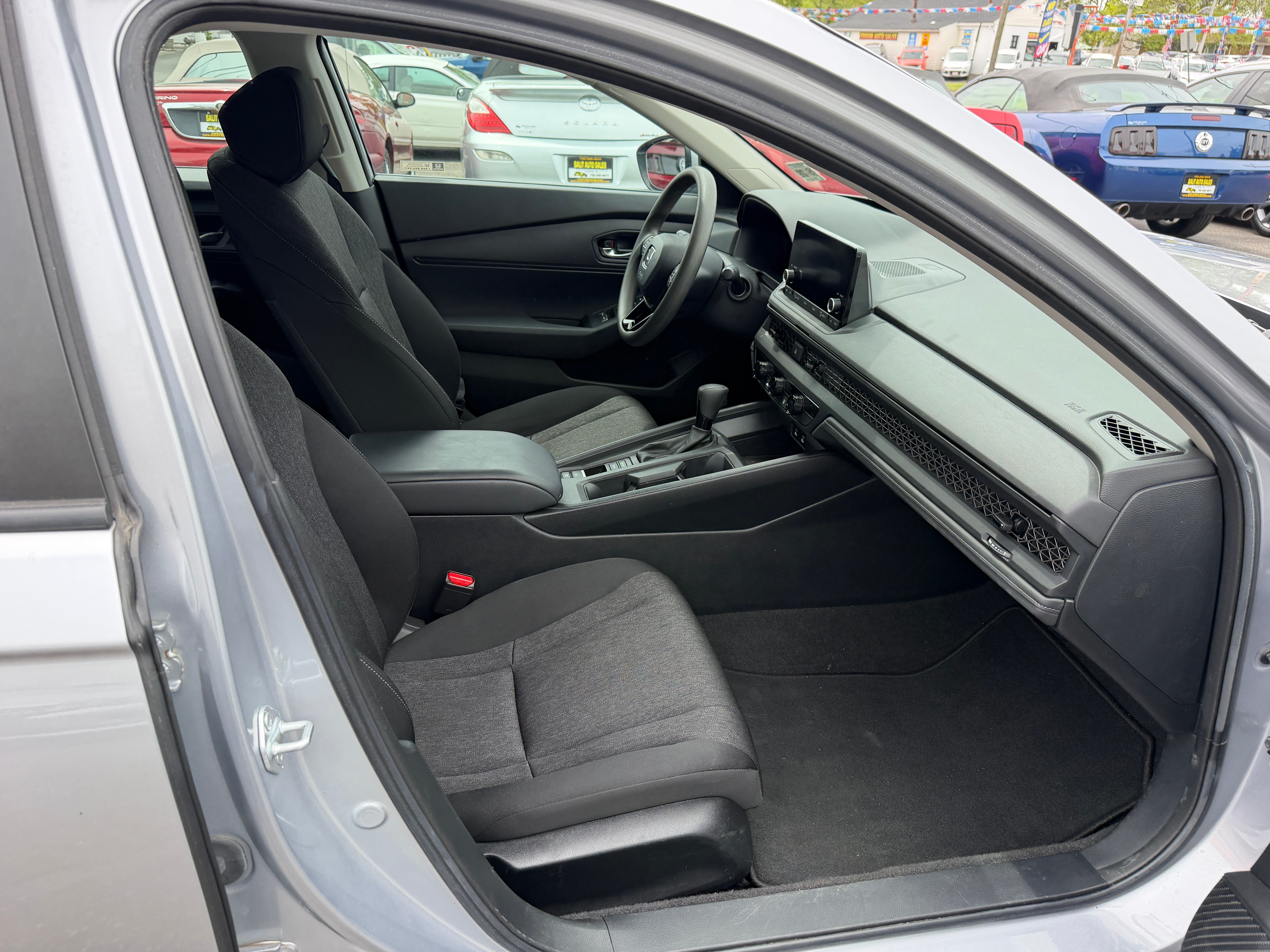 Used 2023 Honda Accord LX image 17