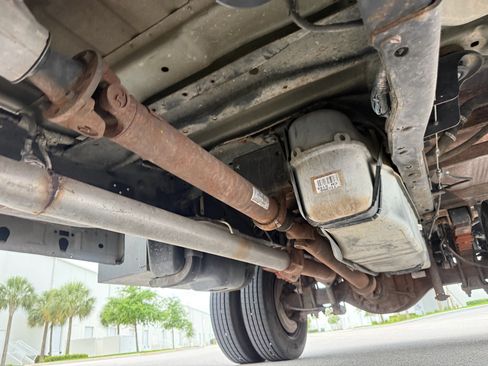 Used 2012 Ford F550 image 89