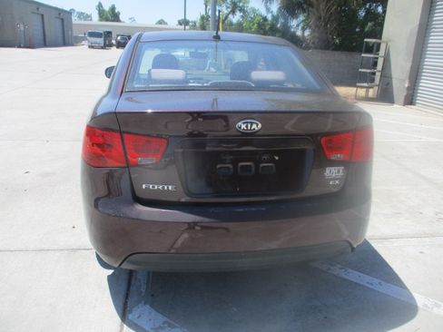 Used 2010 Kia Forte EX image 6