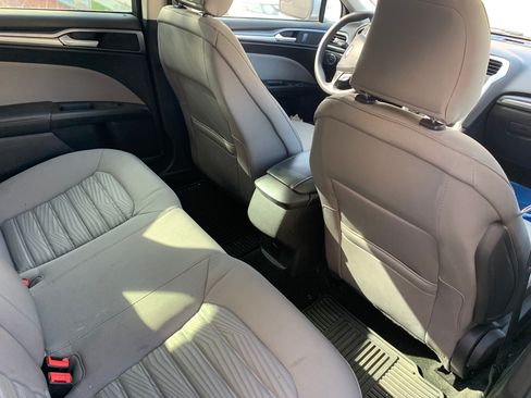 Used 2014 Ford Fusion S image 5