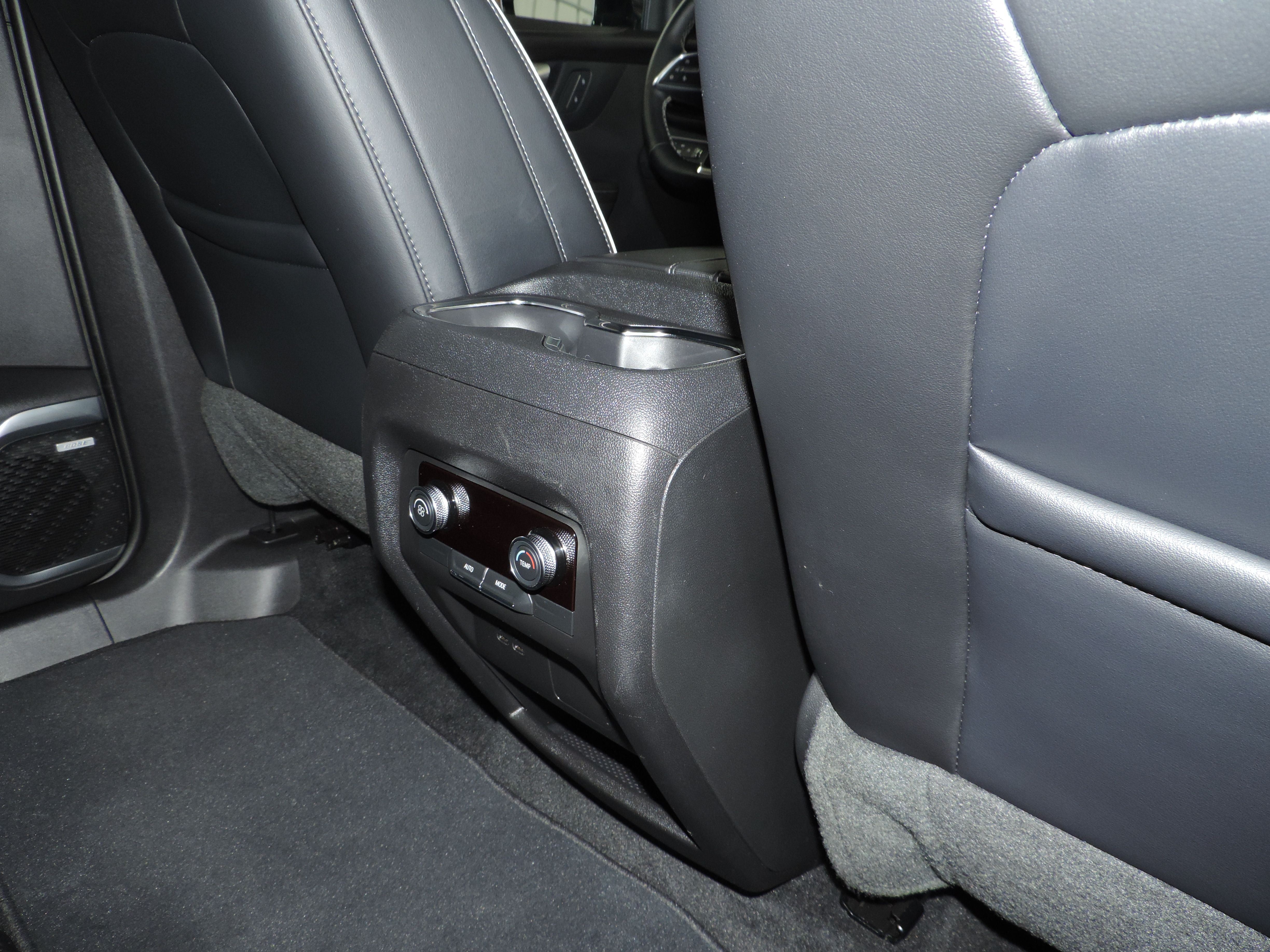 Used 2026 Buick Enclave AWD Sport Touring image 28
