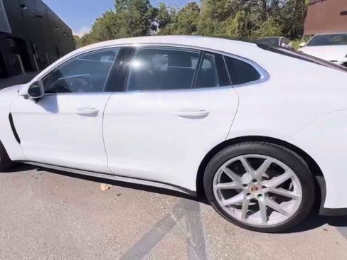 Used 2024 Porsche Panamera 4 image 9