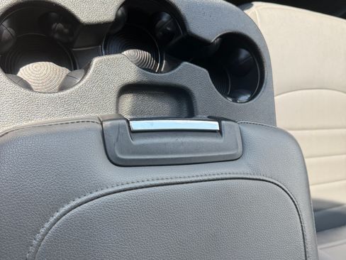 Used 2018 RAM 1500 2WD Crew Cab ST image 13