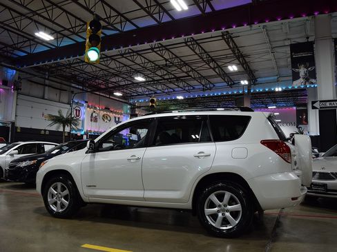 Used 2008 Toyota RAV4 Limited image 4