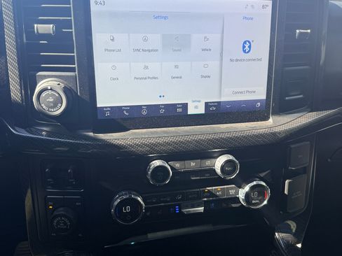 Used 2021 Ford F150 Lariat Limited image 9