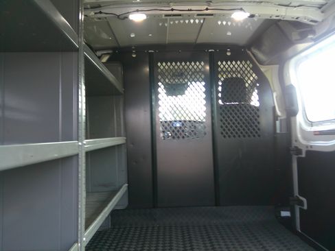 Used 2024 Ford Transit 250 XL image 6