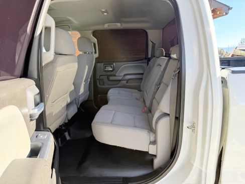 Used 2018 GMC Sierra 2500 SLE image 17