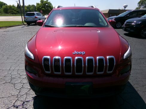 Used 2014 Jeep Cherokee 4WD Latitude image 8