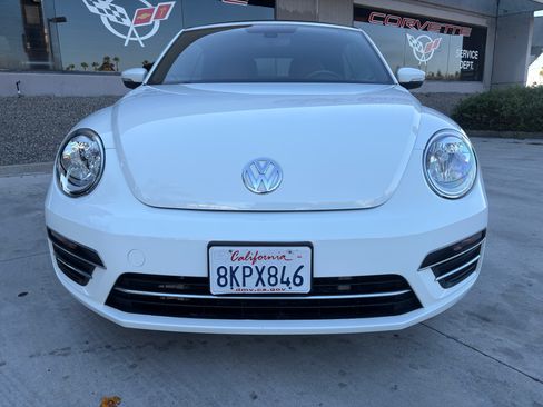 Used 2017 Volkswagen Beetle 1.8T Convertible FWD image 5
