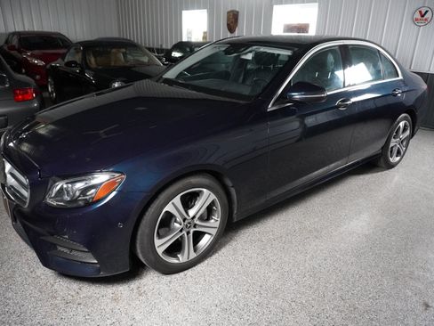 Used 2018 Mercedes-Benz E 300 image 6