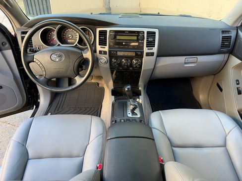 Used 2007 Toyota 4Runner Limited image 38