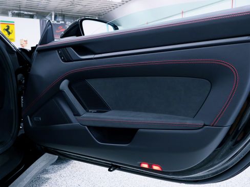 Used 2024 Porsche 911 Carrera GTS image 30