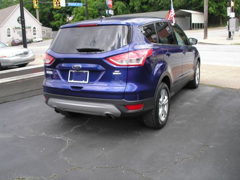 Used 2016 Ford Escape SE image 4