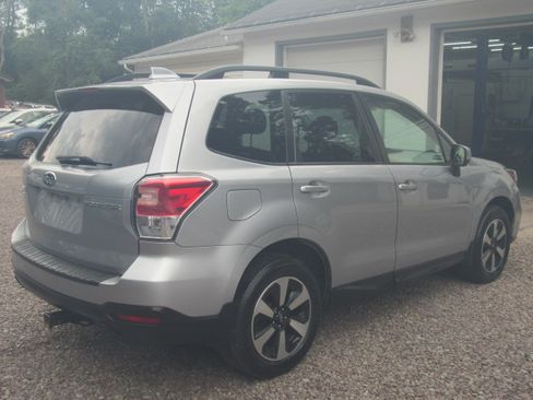Used 2018 Subaru Forester 2.5i Premium image 14