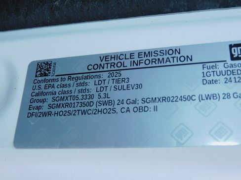 Certified 2025 GMC Sierra 1500 SLT image 34