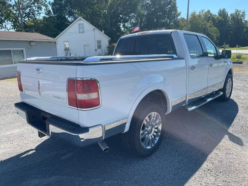 Used 2007 Lincoln Mark LT 4x4 image 5
