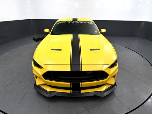 Used 2018 Ford Mustang GT image 9