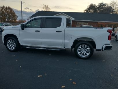 Used 2022 Chevrolet Silverado 1500 LD Custom