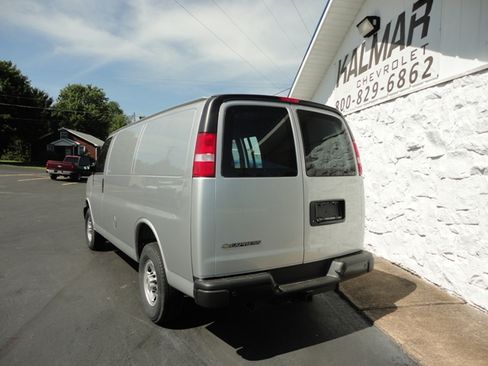 New 2026 Chevrolet Express 2500 RWD image 12